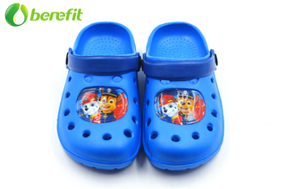 Blue Plastic Water Proof Garden Shoes for Children with Character Patch 