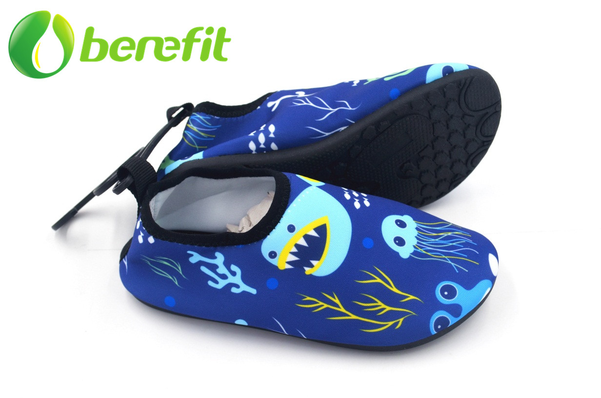 Water Shoes for Women And Kids Water Shoes with Sublimation Elastic Upper 